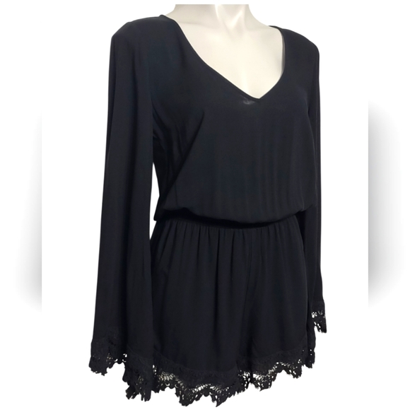 Black Lace Detail Romper Keyhole Bell Sleeve Size Small Gothic - Picture 9 of 11